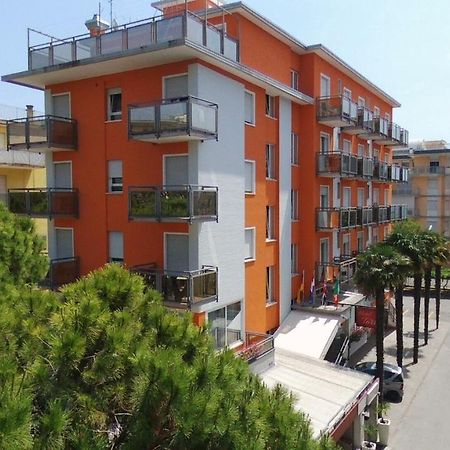 Hotel Torino Lido di Jesolo Exteriör bild