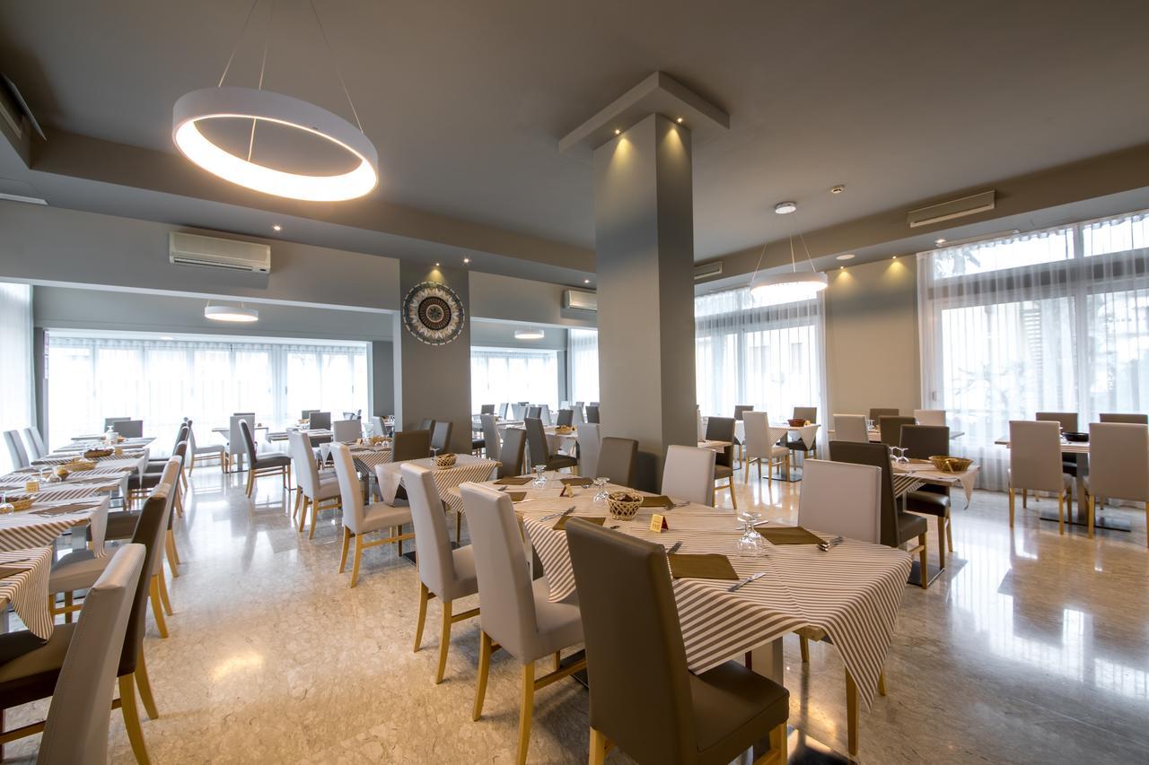 Hotel Torino Lido di Jesolo Exteriör bild